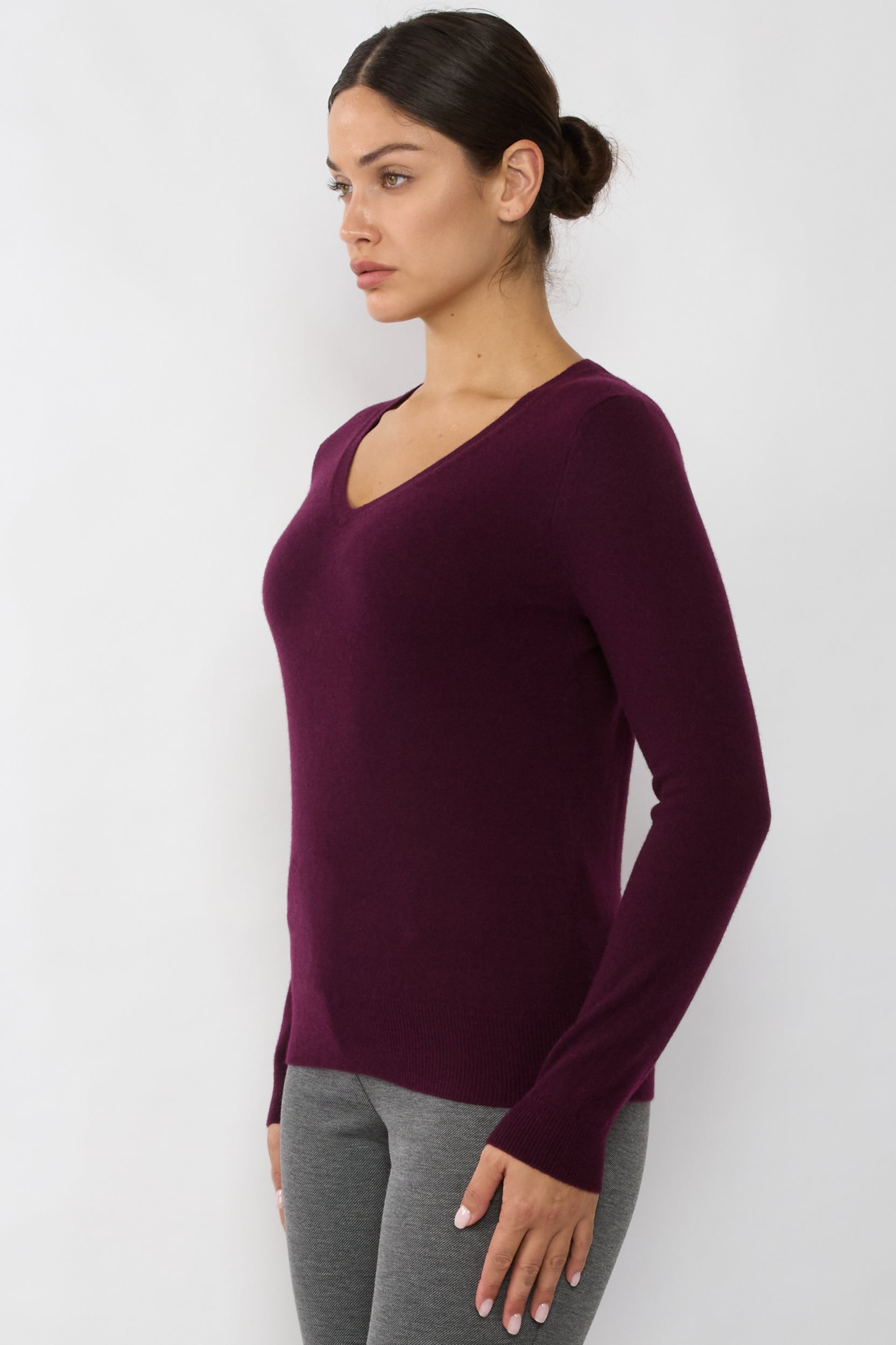 JENNIE LIU Women's 100% Pure Cashmere Long Sleeve Pullover V Neck Swea