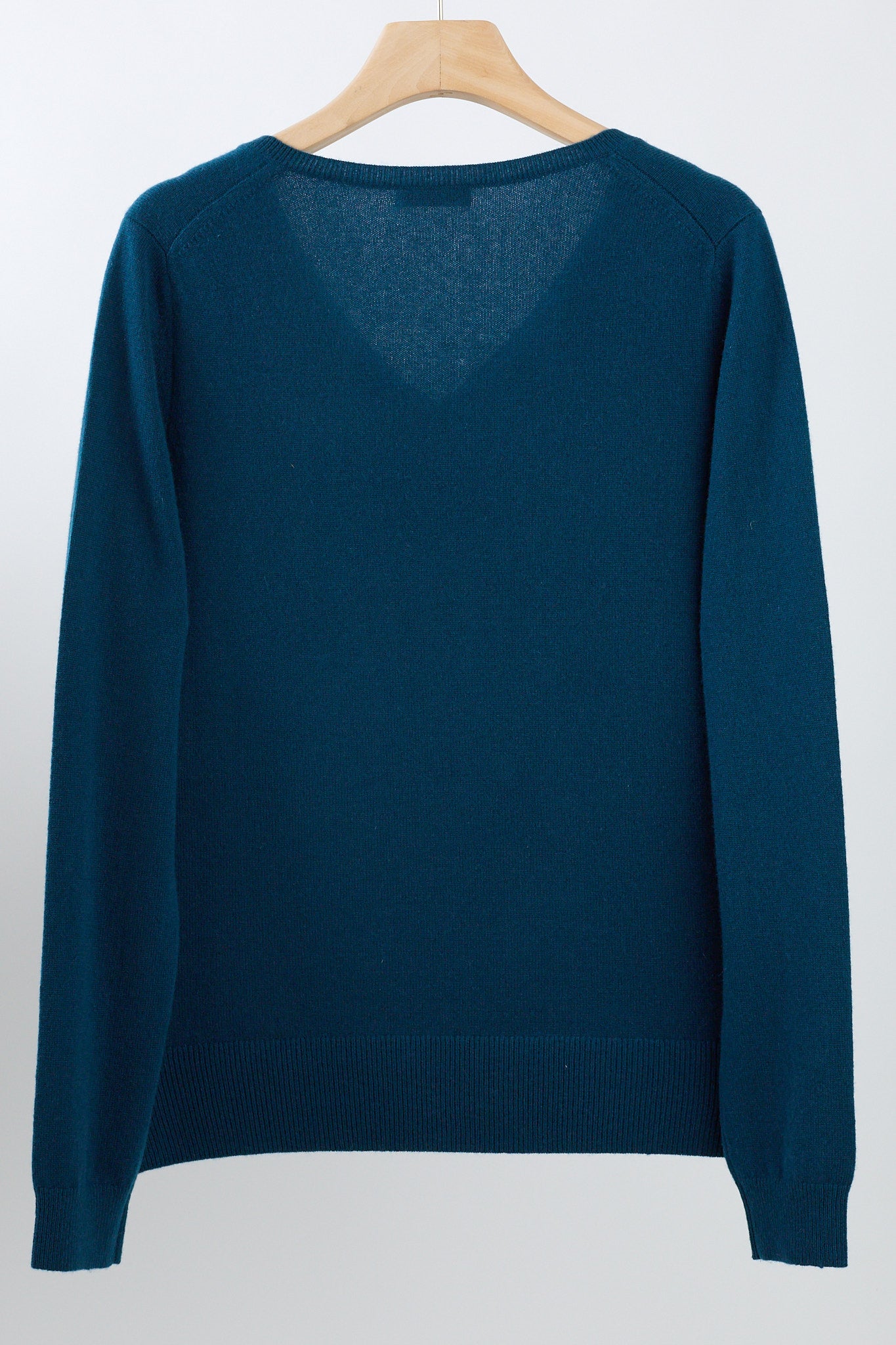 JENNIE LIU Women's 100% Pure Cashmere Long Sleeve Pullover V Neck Sweater