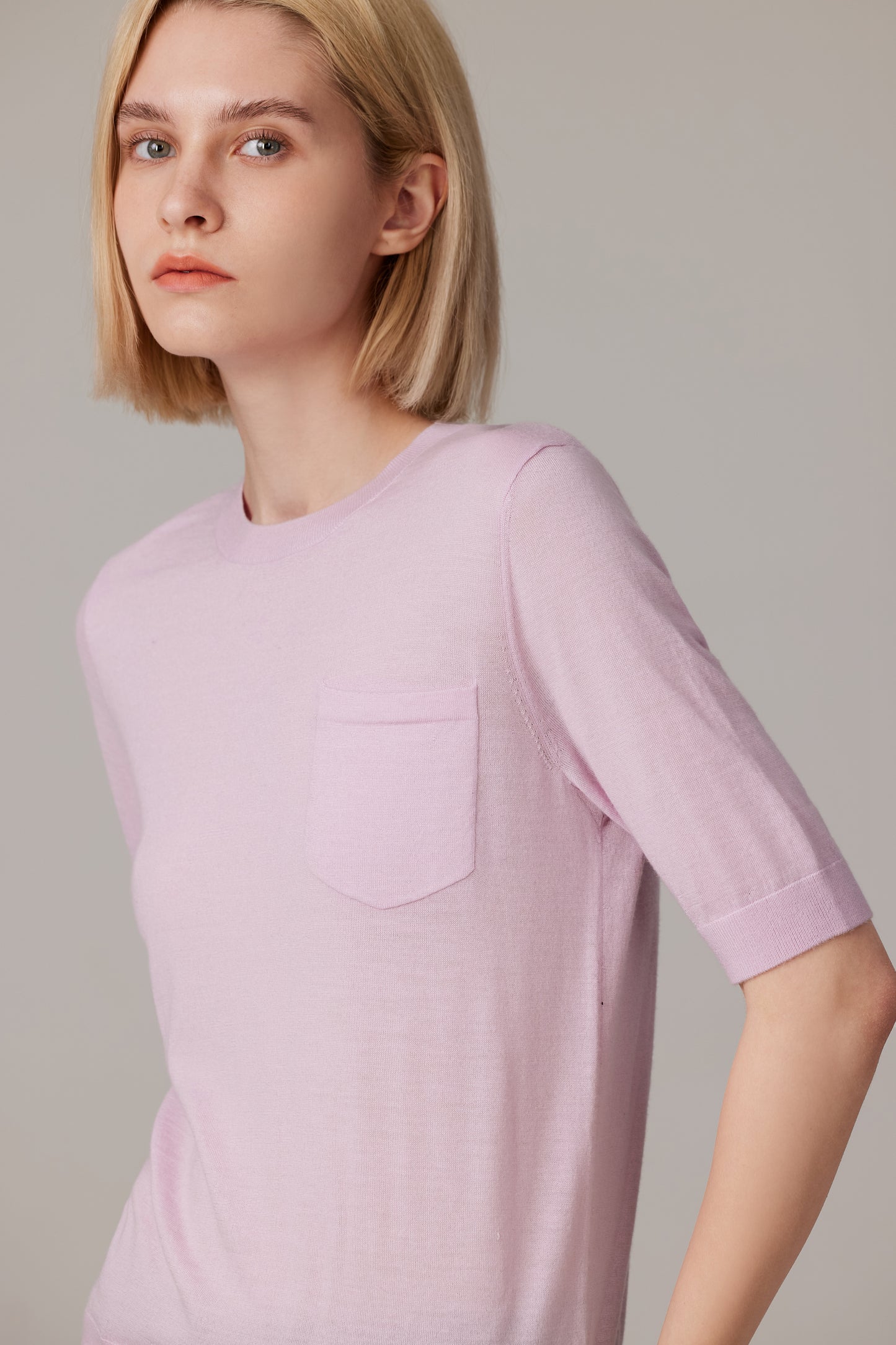 JENNIE LIU Women's Tissue Weight 75% Merino Wool 25% Silk Crew Neck Short Sleeve T Shirt Sweater | Ultra Soft Machine-Washable Sweaters for Women