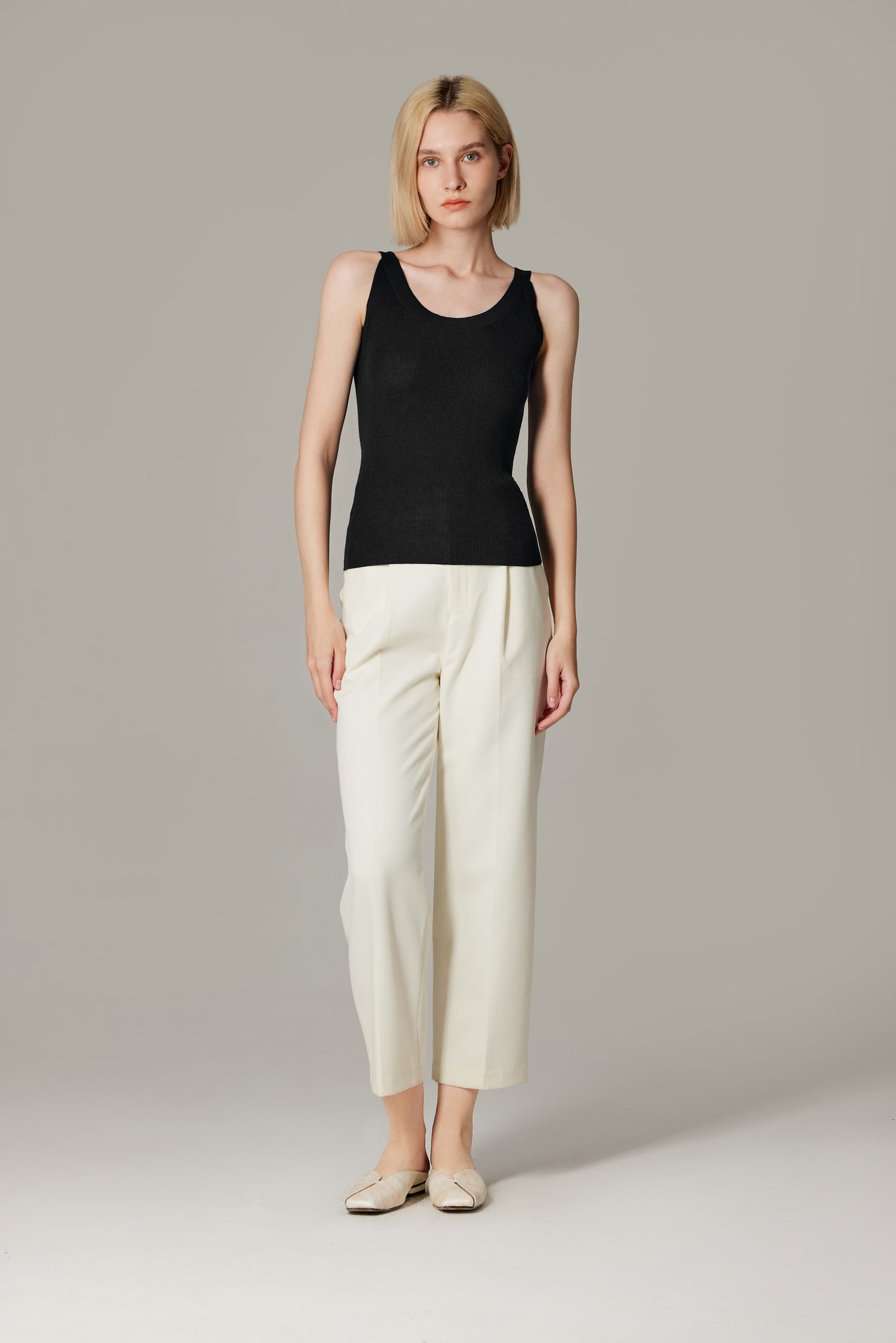 JENNIE LIU Women's Scoop Neck Tank Top | 75% Merino Wool 25% Silk Ultra-Soft Layering Essential | Natrual Moisture Wicking Sweater