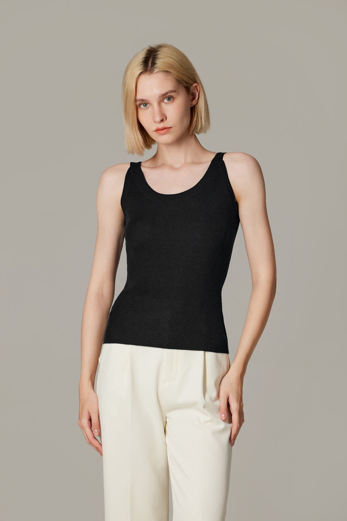 JENNIE LIU Women's Scoop Neck Tank Top | 75% Merino Wool 25% Silk Ultra-Soft Layering Essential | Natrual Moisture Wicking Sweater