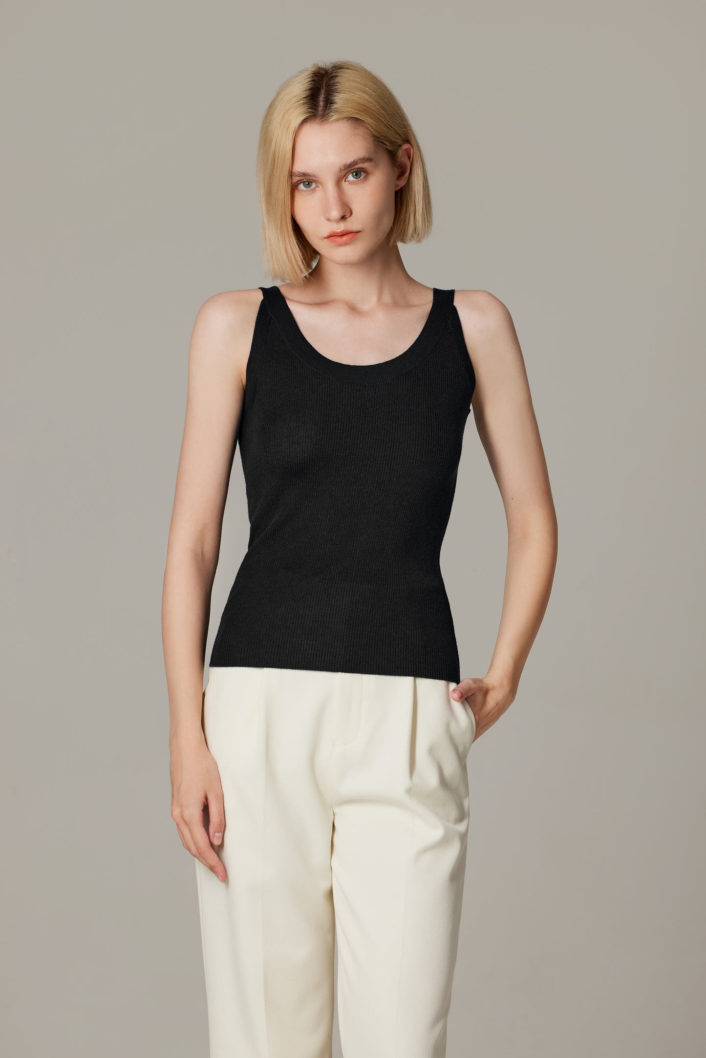 JENNIE LIU Women's Scoop Neck Tank Top | 75% Merino Wool 25% Silk Ultra-Soft Layering Essential | Natrual Moisture Wicking Sweater