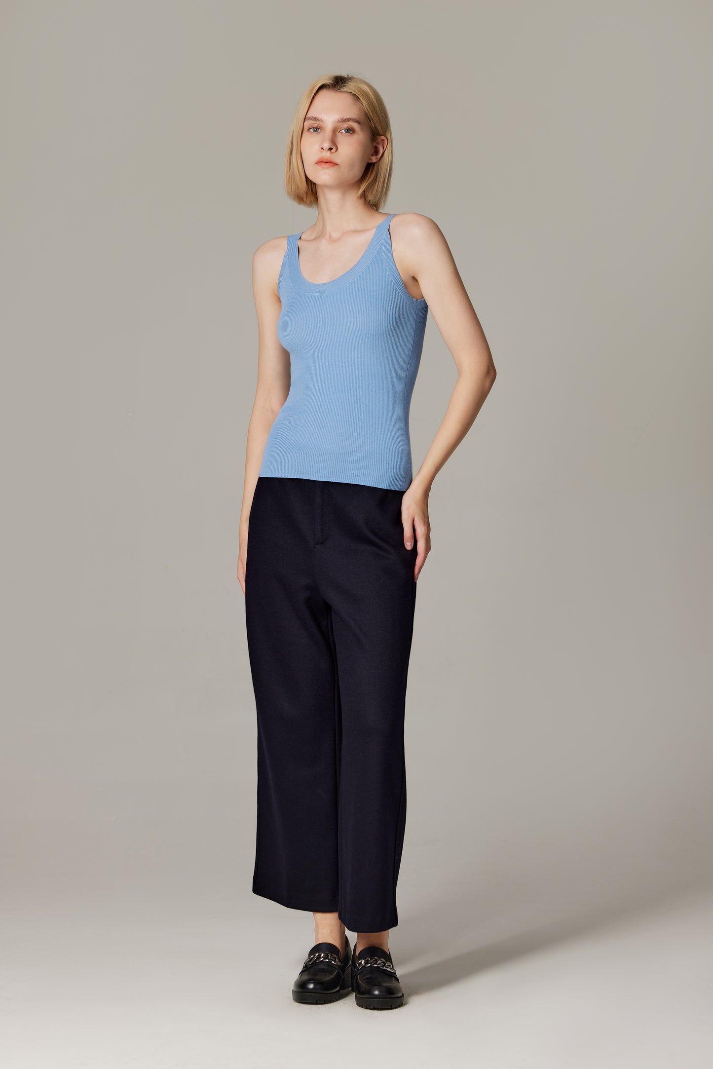 JENNIE LIU Women's Scoop Neck Tank Top | 75% Merino Wool 25% Silk Ultra-Soft Layering Essential | Natrual Moisture Wicking Sweater