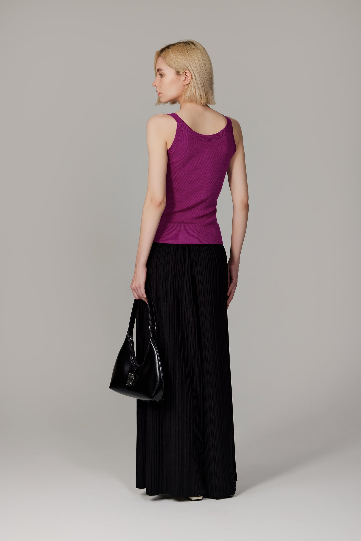 JENNIE LIU Women's Scoop Neck Tank Top | 75% Merino Wool 25% Silk Ultra-Soft Layering Essential | Natrual Moisture Wicking Sweater