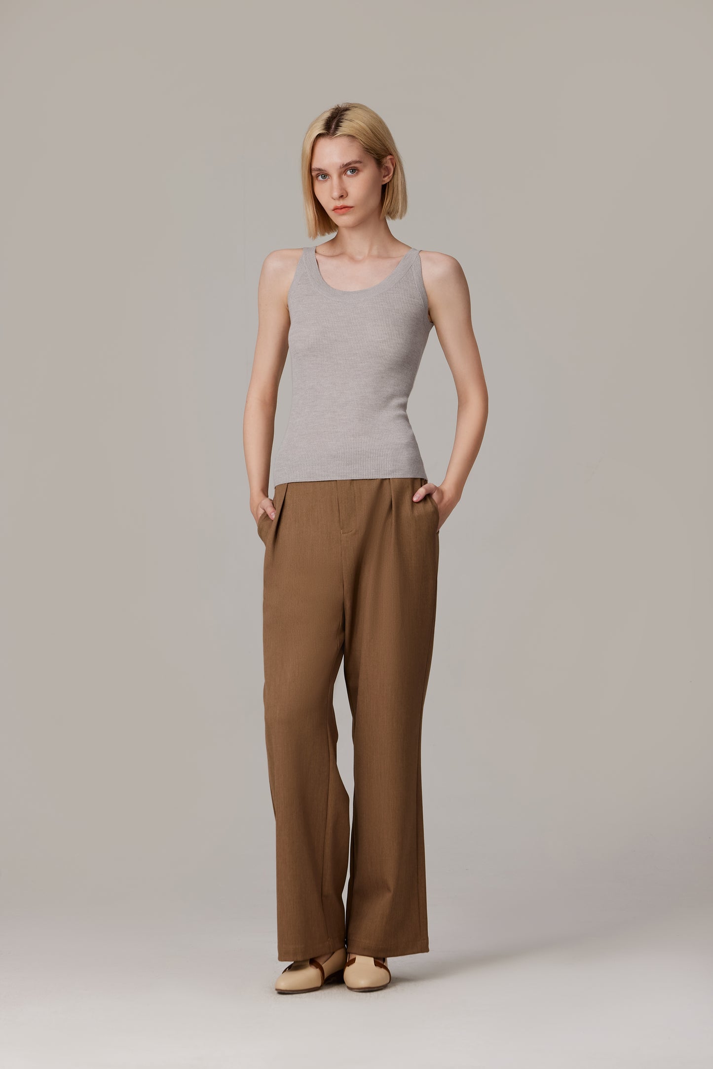 JENNIE LIU Women's Scoop Neck Tank Top | 75% Merino Wool 25% Silk Ultra-Soft Layering Essential | Natrual Moisture Wicking Sweater