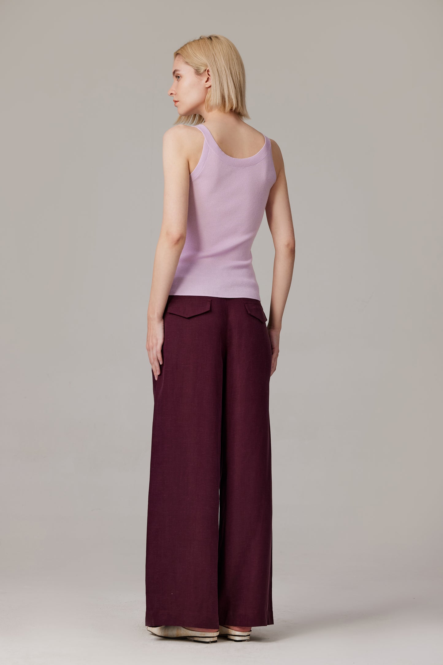 JENNIE LIU Women's Scoop Neck Tank Top | 75% Merino Wool 25% Silk Ultra-Soft Layering Essential | Natrual Moisture Wicking Sweater