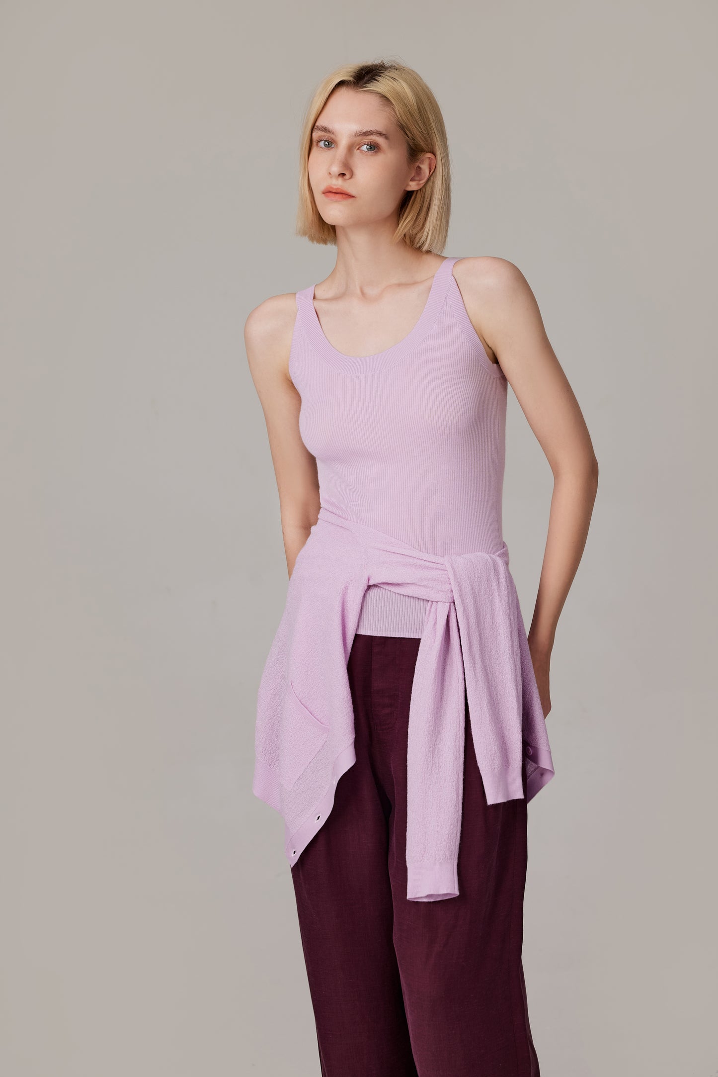 JENNIE LIU Women's Scoop Neck Tank Top | 75% Merino Wool 25% Silk Ultra-Soft Layering Essential | Natrual Moisture Wicking Sweater