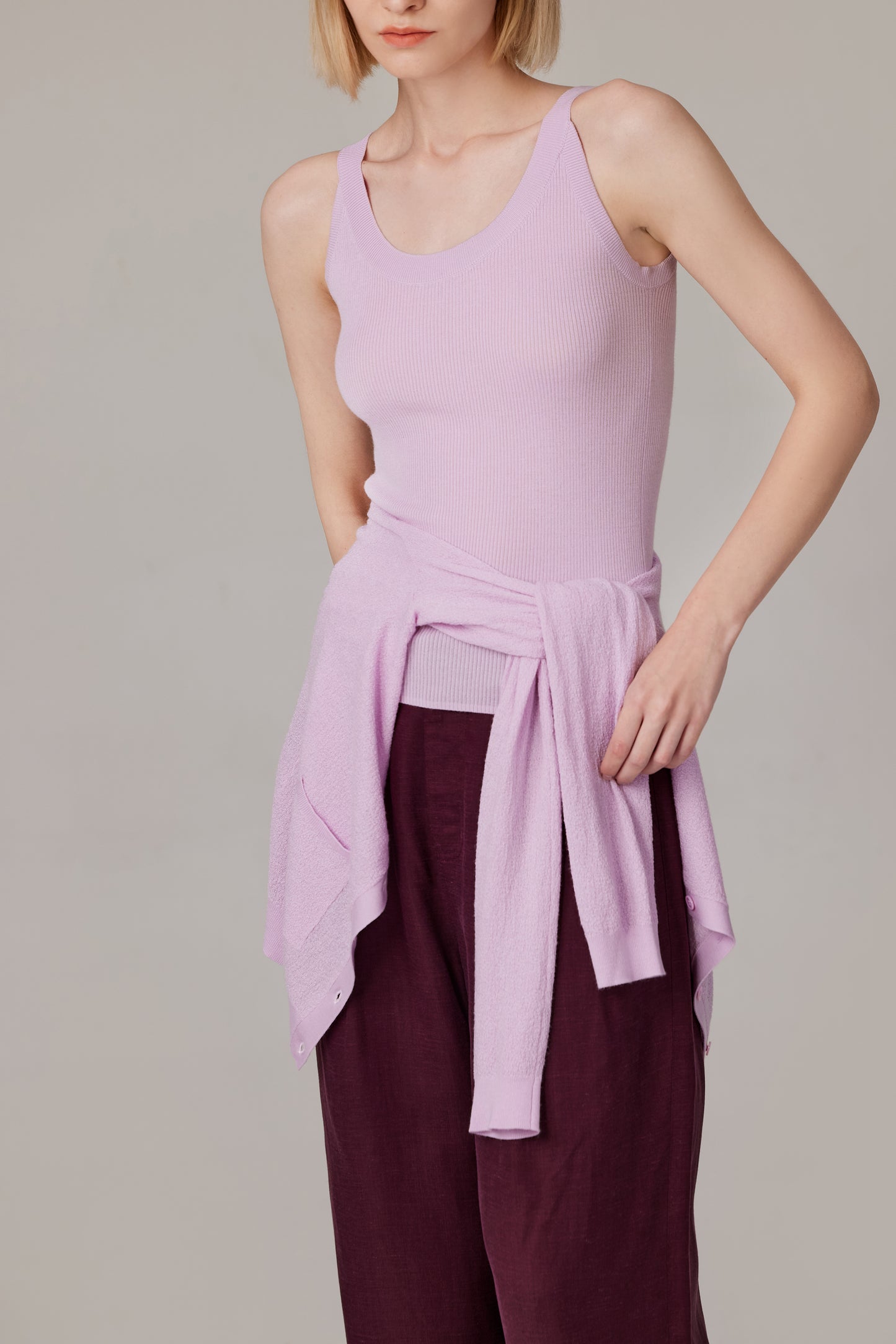 JENNIE LIU Women's Scoop Neck Tank Top | 75% Merino Wool 25% Silk Ultra-Soft Layering Essential | Natrual Moisture Wicking Sweater